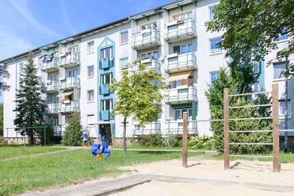 Wohnung zum Mieten in Hoyerswerda 360,00 € 61.04 m²