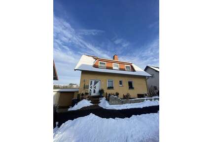 Haus zum Kaufen in Eiterfeld 369.000,00 € 220 m²