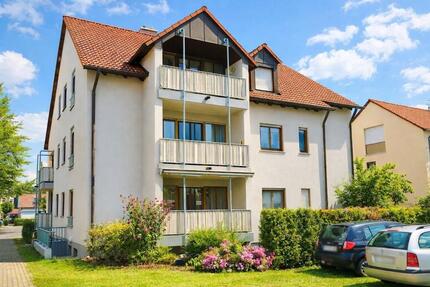 Vermietete 3-Zi.-Wohnung 76m² I Balkon I Stellplatz I EG - Albertshofen