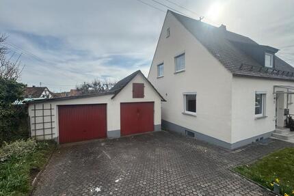 Charmantes Einfamilienhaus mit viel Potenzial - Wemding
