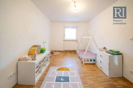 Etagenwohnung am Rokokogarten - 359.000,00&nbsp;EUR Kaufpreis, ca.&nbsp; 86,00&nbsp;m&sup2;&nbsp;Wohnfl&auml;che in Veitshöchheim (PLZ: 97209)