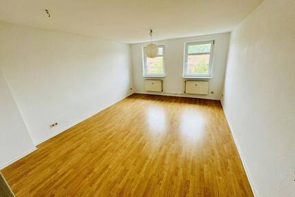 Charmante Altbauwohnung nahe S-Bahn Adlershof! ++BEZUGSFREI++ - Berlin