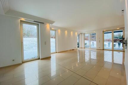 Exklusive 3,5-Zimmer-Wohnung mit Terrasse und Blick ins Grüne - Wolfsburg