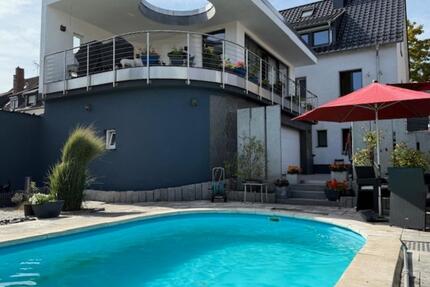 Elegantes 2-Familienhaus- Wohnkomfort in bevorzugter Wohnlage - Saarbrücken West