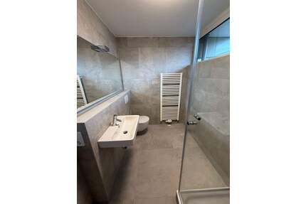 Köln - Erstbezug nach Sanierung - an Selbstzahler, Singles Paare oder eine kleine Familie