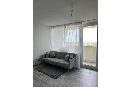 Moderne 1,5-Zimmer-Wohnung mit Balkon & Top-Ausblick – nahe Zentr - Erlangen Alterlangen