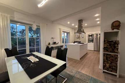 Haus zum Kaufen in Wiesbaden 1.150.000,00 € 174 m²