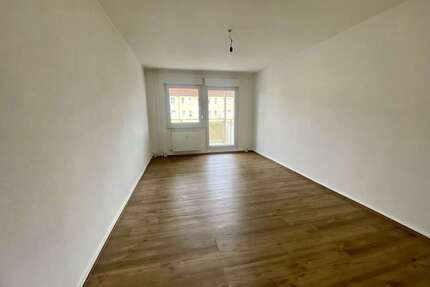 Wohnung zum Mieten in Schwarzheide 405,28 € 63.35 m²