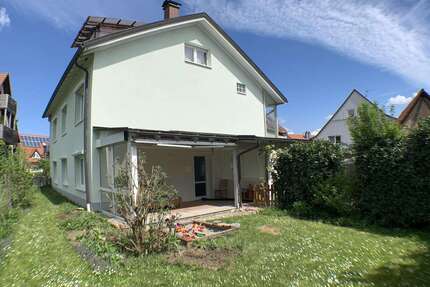 Haus zum Kaufen in Freiburg im Breisgau 1.220.000,00 € 375 m²