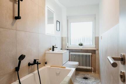 Erstbezug nach Sanierung: Charmante 3-Zimmer-Wohnung mit Stellplatz (ohne Maklerprovision) - Kaufbeuren Kaufbeuren-Neugablonz