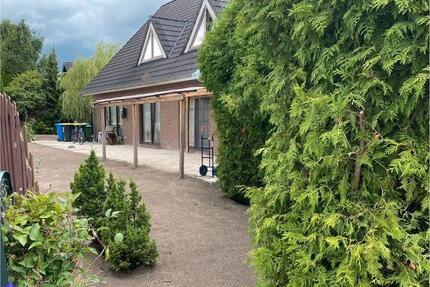 Schöne und helle 2ZKB mit Südterrasse und Garten in guter Lage - Wiesmoor