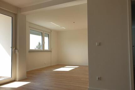 Hochwertig sanierte 2-Zimmer-Wohnung mit Teilsee- & Sonnenuntergangsblick – Radolfzell am Bodensee