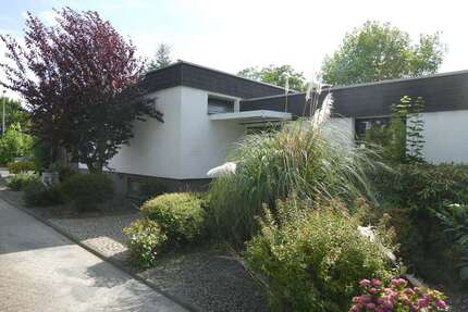Haus zum Kaufen in Erftstadt 440.000,00 € 120.69 m²