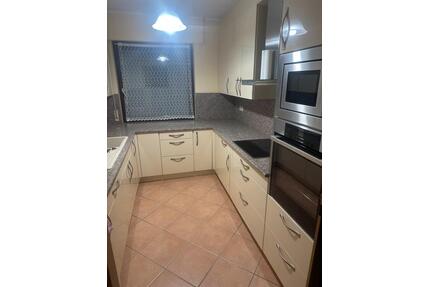 5 Zimmerwohnung, Bad, Gäste WCDusche, Balkon, Einbauküche, Klima - Wiesbaden Mainz-Amöneburg
