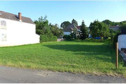 Grundstück zu verkaufen in Hohenahr-OT 78.000,00 € 1003 m²