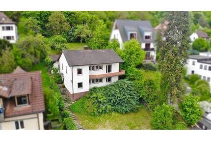 Platz für Ihre Familie und Ihre Ideen - Einfamilienhaus mit großem Garten - Höchberg