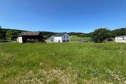 ruhig gelegenes Grundstück - 38.000,00&nbsp;EUR Kaufpreis, ca.&nbsp; 0,00&nbsp;m&sup2; in Waidhaus (PLZ: 92726)