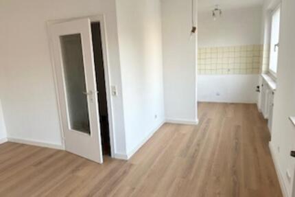 2ZKB in Bad Salzuflen - 480,00&nbsp;EUR Kaltmiete, ca.&nbsp; 53,00&nbsp;m&sup2; in Bad Salzuflen (PLZ: 32108) Ehrsen-Breden