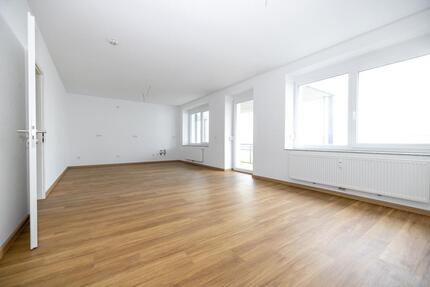 Erstbezug nach Sanierung – Moderne 3-Zimmer-Wohnungen ab sofort verfügbar - Villingen-Schwenningen