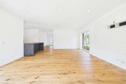 Haus zum Kaufen in Neustadt am Rübenberge 532.500,00 € 121 m²