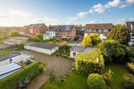 Komplett renovierte, sanierte 3 ½ Raum Dachgeschosswohnung in ruhiger Lage von Sterkrade - Oberhausen Schwarze Heide