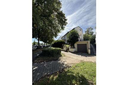 Haus zum Kaufen in Wiesbaden 650.000,00 € 147 m²