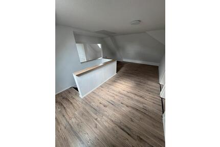 Schöne Dachgeschosswohnung in Birkenfeld zu vermieten