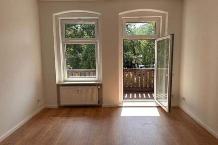 Schön geschnittene 3 Zimmerwohnung mit großen Balkon in Görlitzer Südstadt
