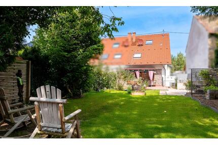 Doppelhaushälfte ideal für Familien mit einem großen Garten - Carlsberg