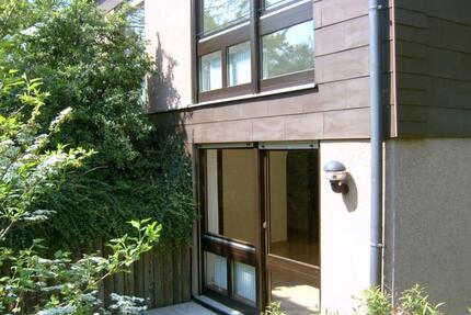 Freistehender Bungalow mit 2 Appartements - Würzburg Dürrbachau