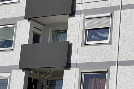 2-Zi-Eigentumswohnung inklusive Garage in Roth