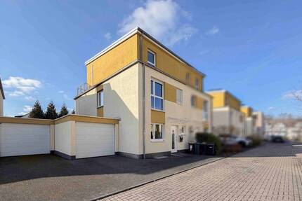 Stilvolle Doppelhaushälfte in begehrter Lage von Köln-Porz-Wahnheide