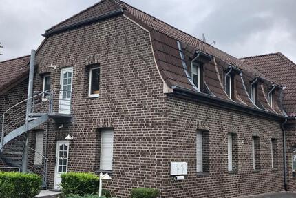 Dachgeschosswohnung in Nettetal-Leuth zu vermieten