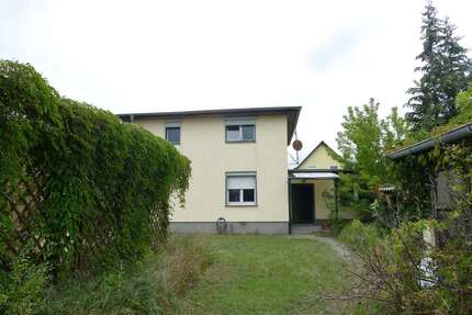 Haus zum Kaufen in Brieskow-Finkenheerd 150.000,00 € 115 m²