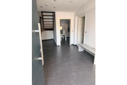 Familienhaus für Firmen Monteure - Ludwigshafen am Rhein Edigheim