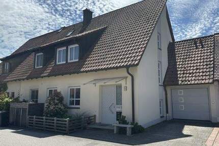 Hübsche, renovierte 2-Zimmer-Wohnung mit EBK in ruhiger Wohnlage - Möhrendorf