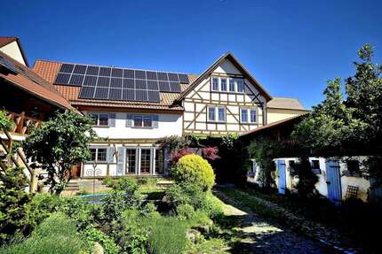 Wohnung zum Mieten in Drei Gleichen 1.125,00 € 225 m²