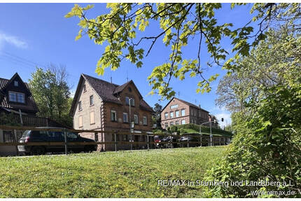 Am Eingang zum Kloster Maulbronn - Haus mit Restaurant, Pension und Wohnung