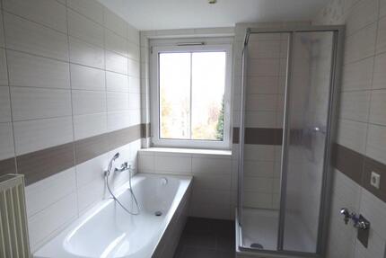 Schöne 2 Raum-Wohnung mit Dusche und Wanne auf dem Kaßberg - Chemnitz Kapellenberg