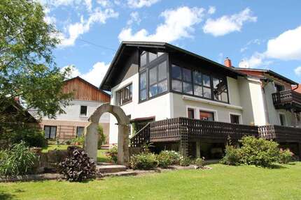 Haus zum Kaufen in Rippershausen 880.000,00 € 585 m²