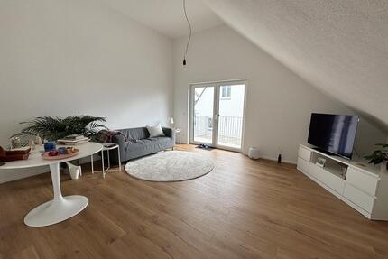 Hochwertige 3,5-Zimmer-Wohnung mit Süd-Balkon in ruhiger Lage - Ludwigsburg Hoheneck