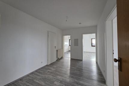 Renovierte 2 Zi. KDB im DG - ruhige Straße - modern wohnen in Hellersen - ideal für Singles & Paare - Lüdenscheid Staberg