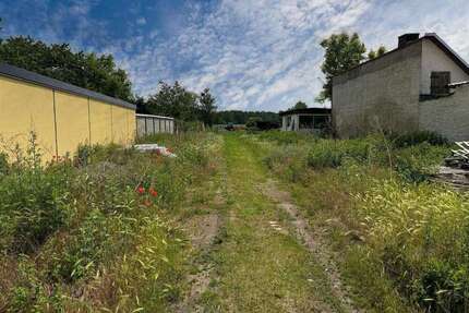 Grundstück zu verkaufen in Dessau-Roßlau 95.000,00 € 1278 m²