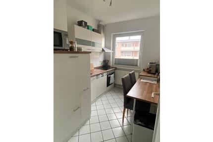 Freundliche 2 Zimmerwohnung in zentraler Lage mit Balkon - Wolfenbüttel