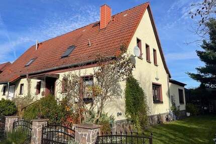 SCHÖNE DOPPELHAUSHÄLFTE IN WIESENAU ZU VERKAUFEN!