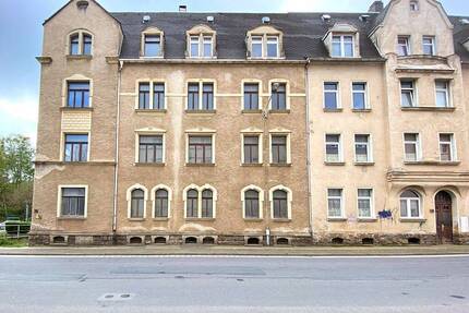 Sanierungsbedürftiges Mehrfamilienhaus mit Baugenehmigung und KFW Förderzusage in Freiberg KAUFEN