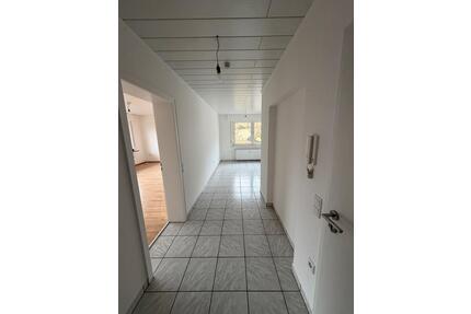 Helle 3‑Zimmer‑Wohnung mit Balkon – ab sofort zu vermieten!! - Bad Driburg