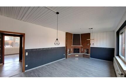 Helle EG-Wohnung im 2-FMH mit eigenem Garten in Ilsede