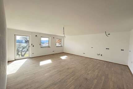 Wohnung zum Mieten in Albaching 840,00 € 76.24 m²