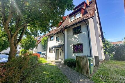 Helle freistehende 2-Zimmer-Wohnung mit Wohlfühlcharakter in Heddesheim